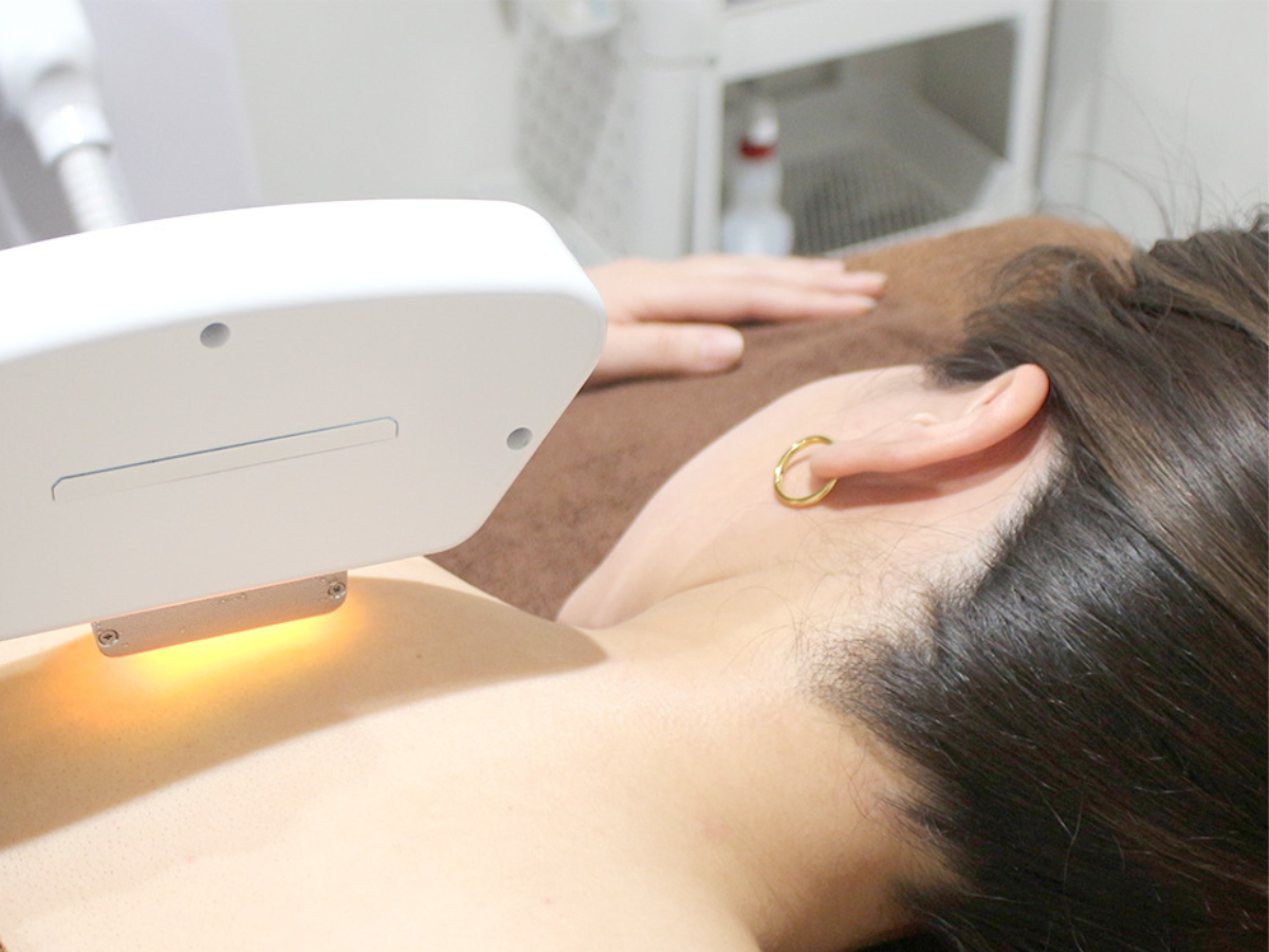 デリケートゾーン（VIO）脱毛を熟知したプロスタッフの施術イメージ